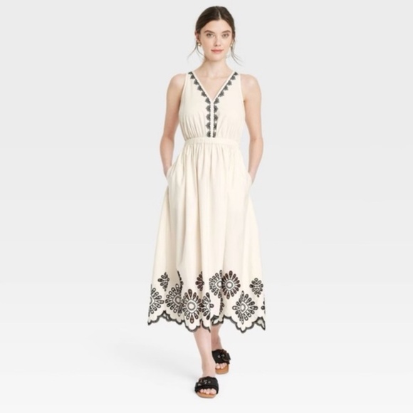 Universal Thread™ Women's Eyelet Maxi Sundress - Picture 1 of 4